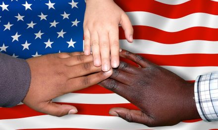 ESTÁ NA HORA DE UMA NOVA ATITUDE – E DE UMA VERDADEIRA REFORMA IMIGRATÓRIA NOS ESTADOS UNIDOS