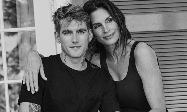 MORTE DO FILHO DE CINDY CRAWFORD É INVESTIGADA COMO SUSPEITA DE OVERDOSE