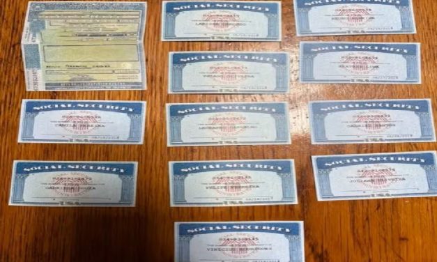 Brasileiro é preso nos EUA acusado de vender cartões de Seguro Social e Green Cards falsos